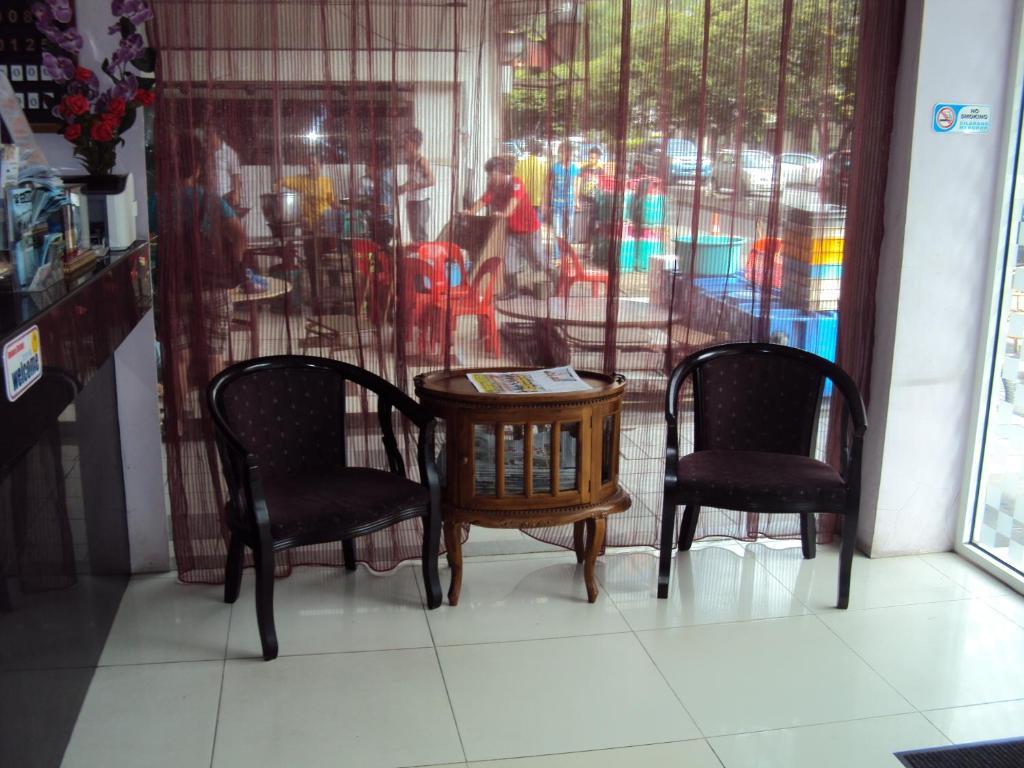 Kinabalu Borneo Hotel Кота-Кинабалу Экстерьер фото